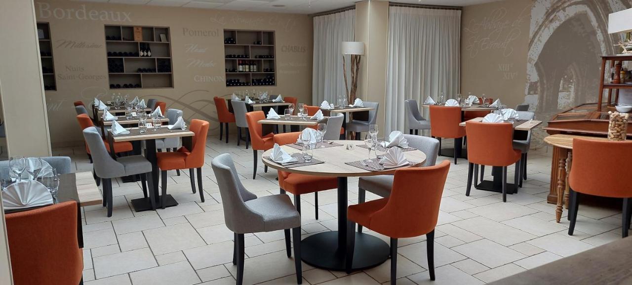 Logis Hotel Restaurant Le Relais De L'Abbaye Saint-Evroult-Notre-Dame-du-Bois Esterno foto